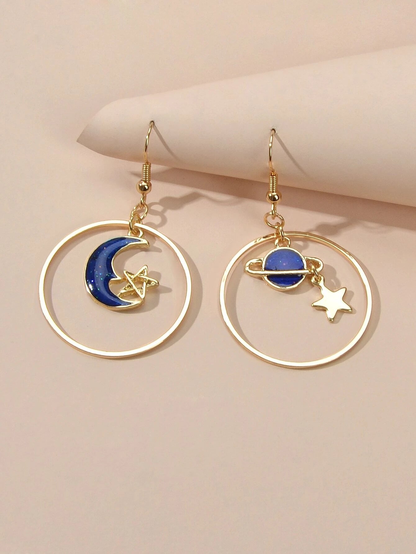 Star Moon Planet Globe Circle Asymmetric Dangle  Round Hoop Earrings-2