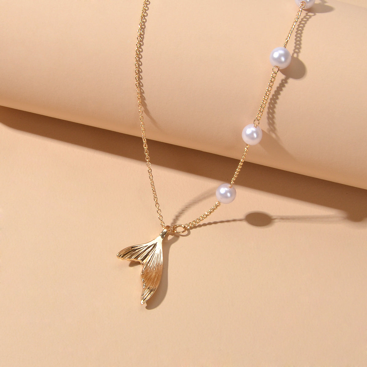 Gold Chain Pearl Mermaid Tail Pendant  Necklace-3