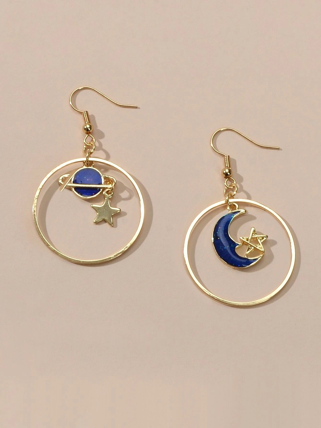 Star Moon Planet Globe Circle Asymmetric Dangle  Round Hoop Earrings-3